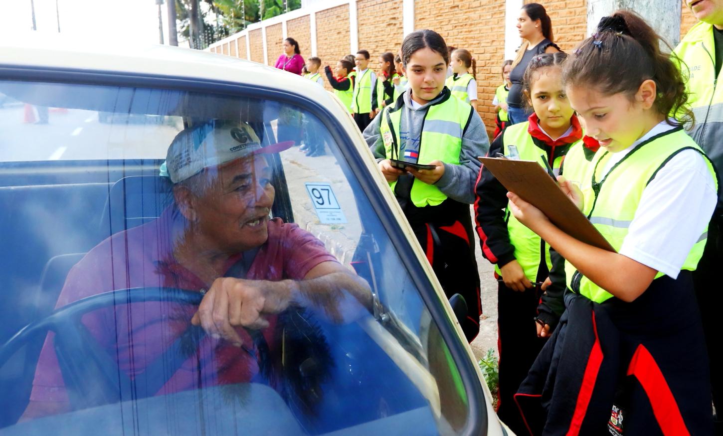 Maio Amarelo e Virada da Mobilidade seguem com ações de blitz mirim, audiências públicas e mais ações