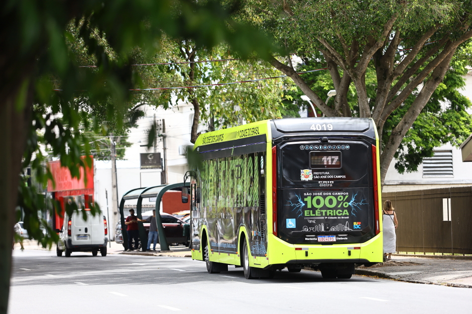 São José lança ônibus 24 horas para modernizar transporte público
