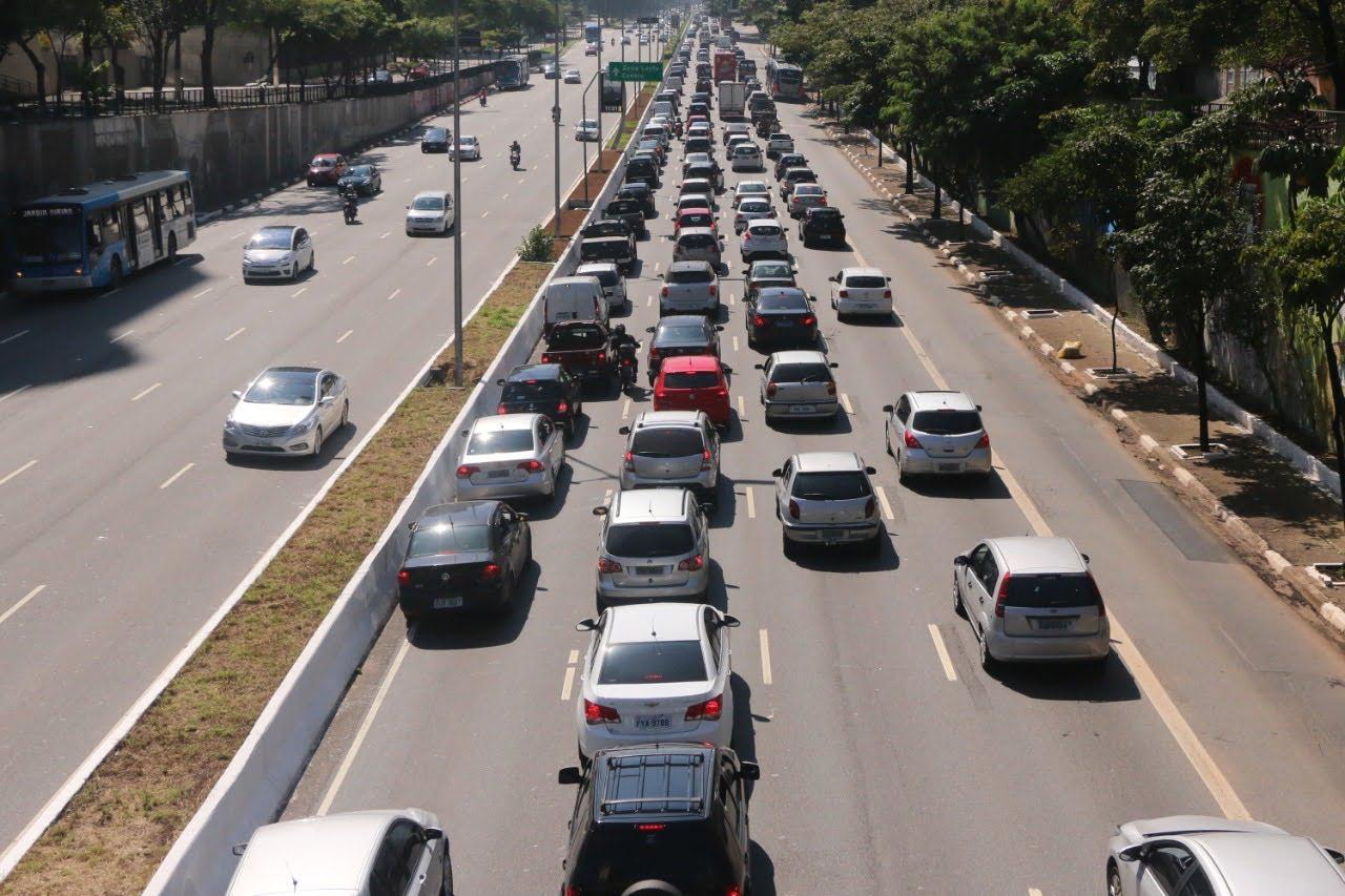 Estado de SP registra mais de 7 milhões de veículos licenciados em 2026