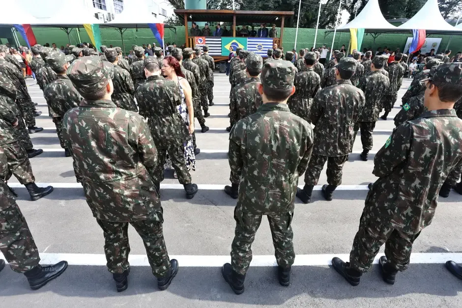 Prazo para alistamento militar obrigatório está acabando; saiba como fazer