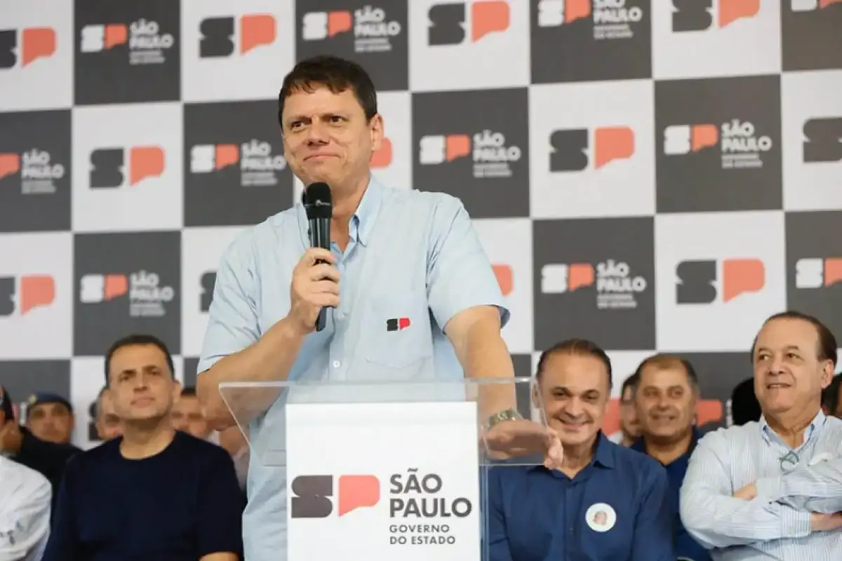 Tarcísio inaugura nova escola estadual em São José dos Campos com capacidade para 1,3 mil alunos