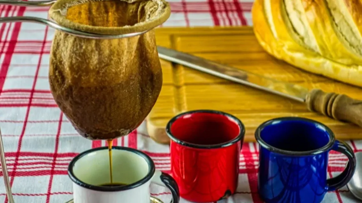 Estudo aponta que até 5 xícaras de café por dia podem 