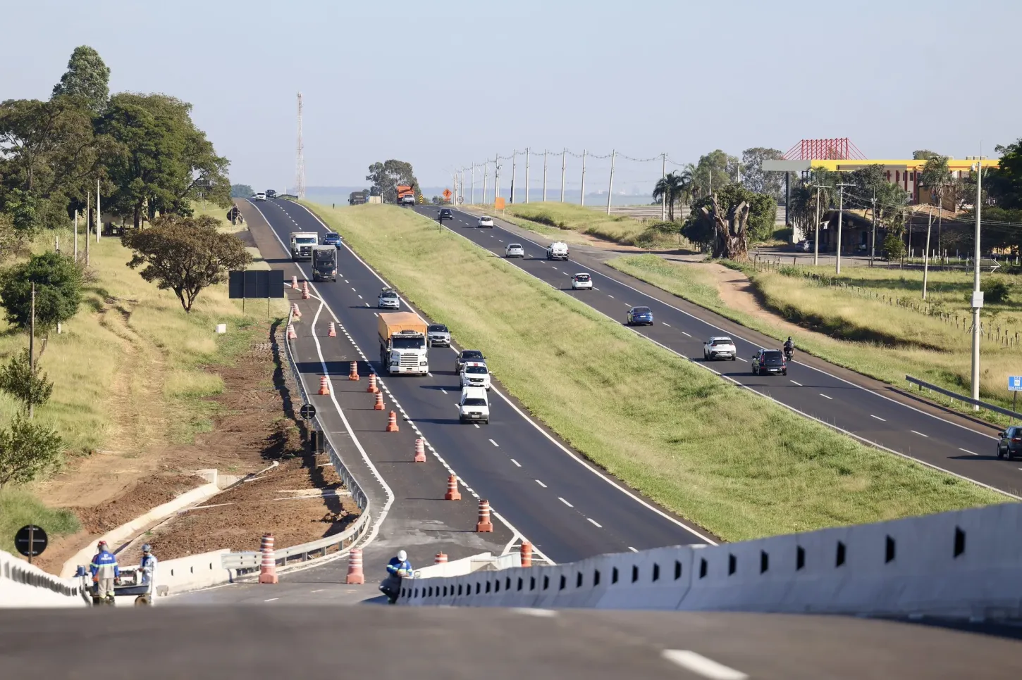 Rodovias estaduais devem receber mais de 32 milhões de veículos no feriado de 9 de Julho; saiba os melhores horários para viajar