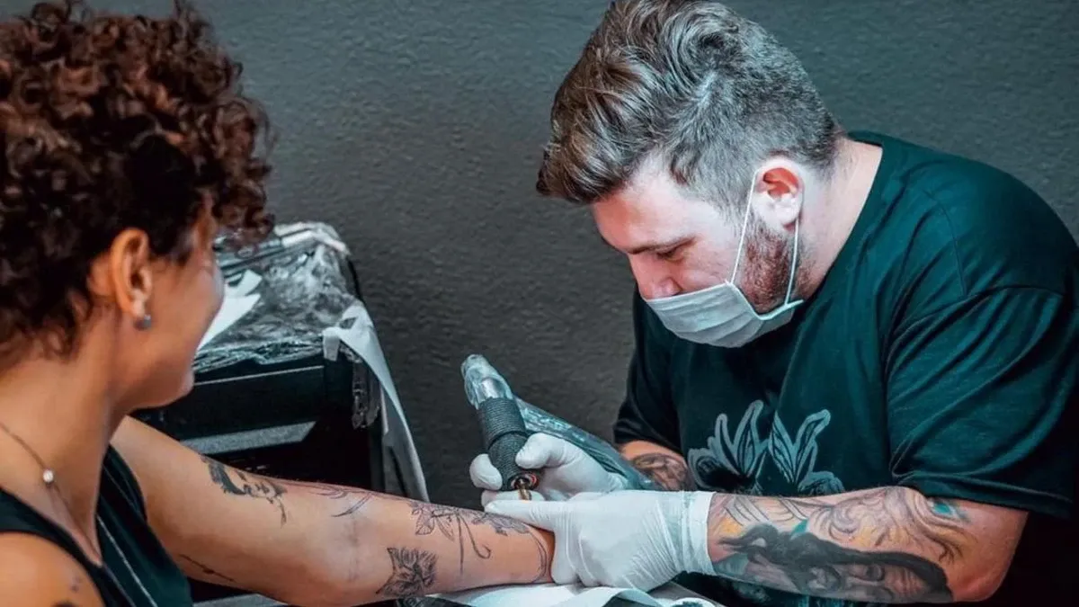 Fez tatuagem? Novo prazo para doar sangue começa a valer em setembro
