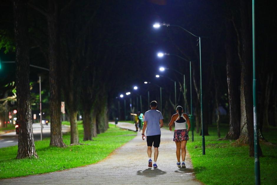Prefeitura de São José reforça iluminação em 68 espaços públicos