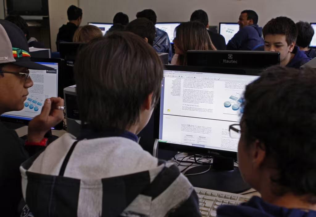 Programa BEEM alcança 1.473 estagiários no Vale do Paraíba