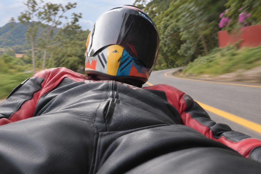 Atleta de Jacareí disputa prova a mais de 100 km/h em Minas Gerais