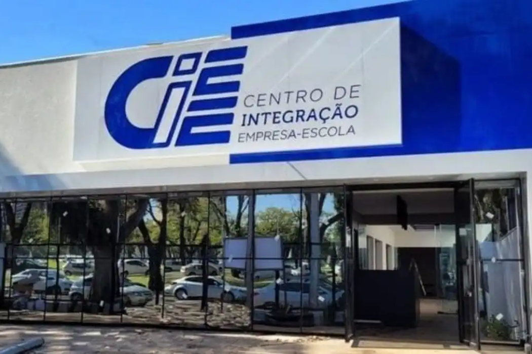 PAT de Jacareí e CIEE realizam cadastro de jovens para vagas de aprendizagem e estágio