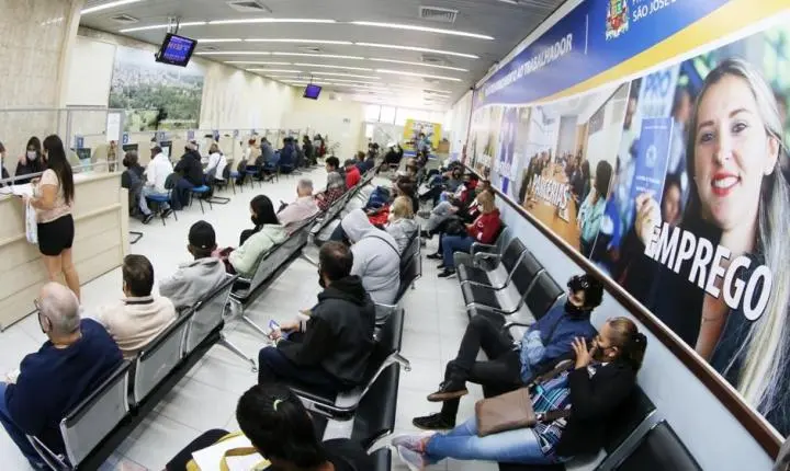 PAT de São José abre nesta segunda-feira com 661 vagas de emprego